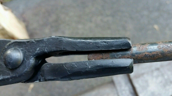 004800 Round Hollow Nose Blacksmith Tongs by Picard - Blacksmith Source Tool Company