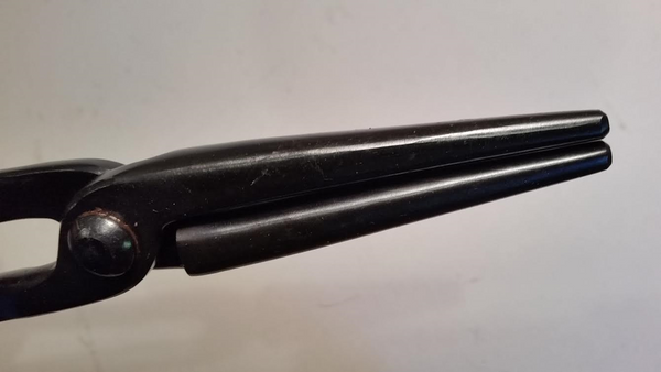 Long Needle Scrolling Forge Tongs - Blacksmith Source Tool Company