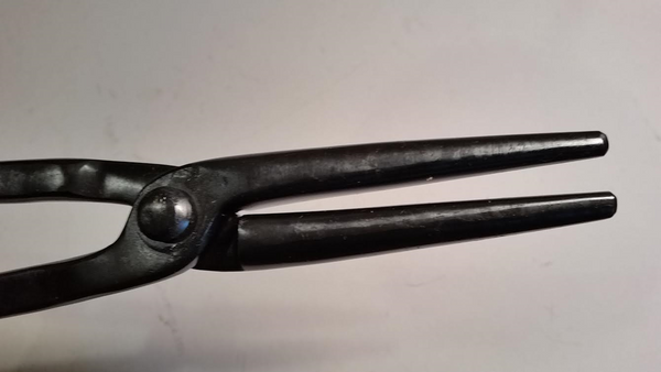Long Needle Scrolling Forge Tongs - Blacksmith Source Tool Company 